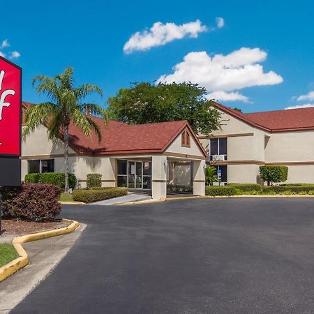 Red Roof Inn & Suites Brunswick I-95 Екстер'єр фото