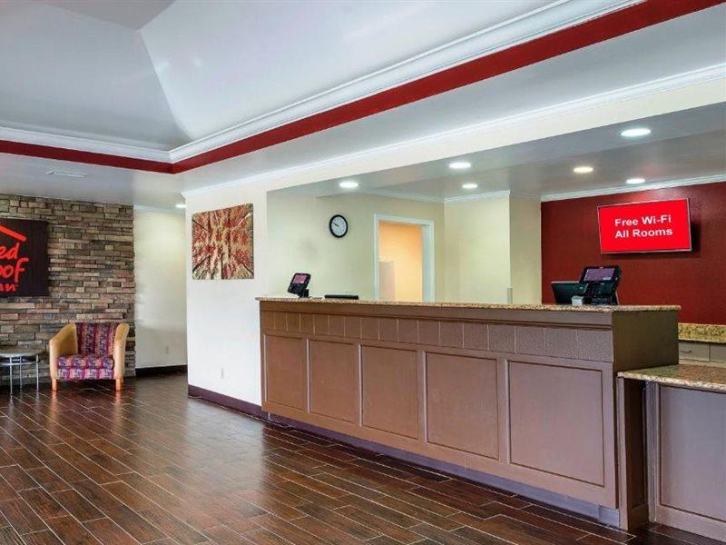 Red Roof Inn & Suites Brunswick I-95 Екстер'єр фото
