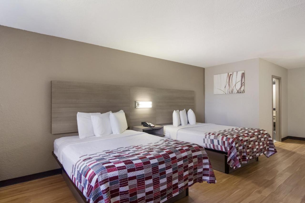 Red Roof Inn & Suites Brunswick I-95 Екстер'єр фото